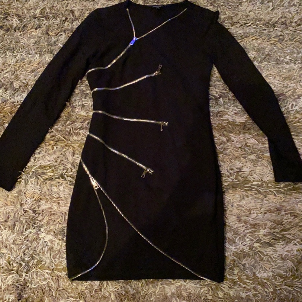 Black zipper detail dress